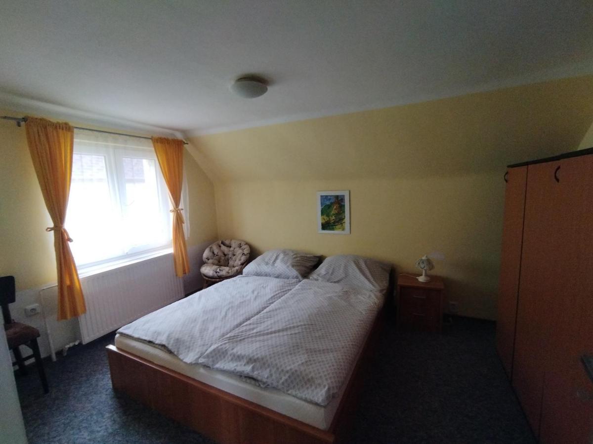 Apartman Se Zahradou Krnov Dış mekan fotoğraf
